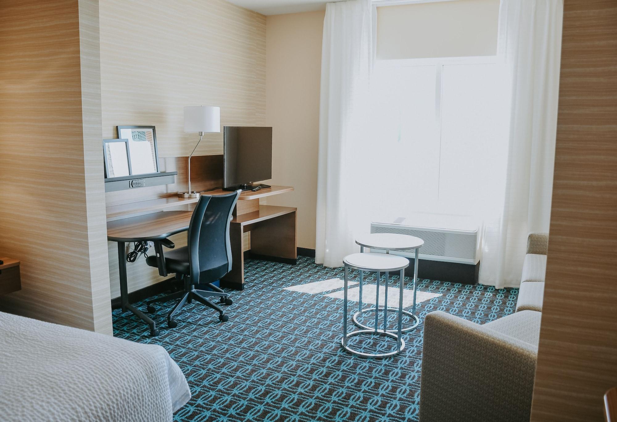 Fairfield Inn & Suites By Marriott Lincoln Airport Bagian luar foto