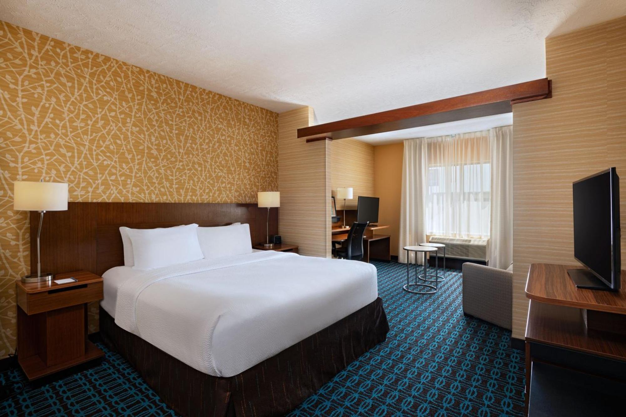 Fairfield Inn & Suites By Marriott Lincoln Airport Bagian luar foto