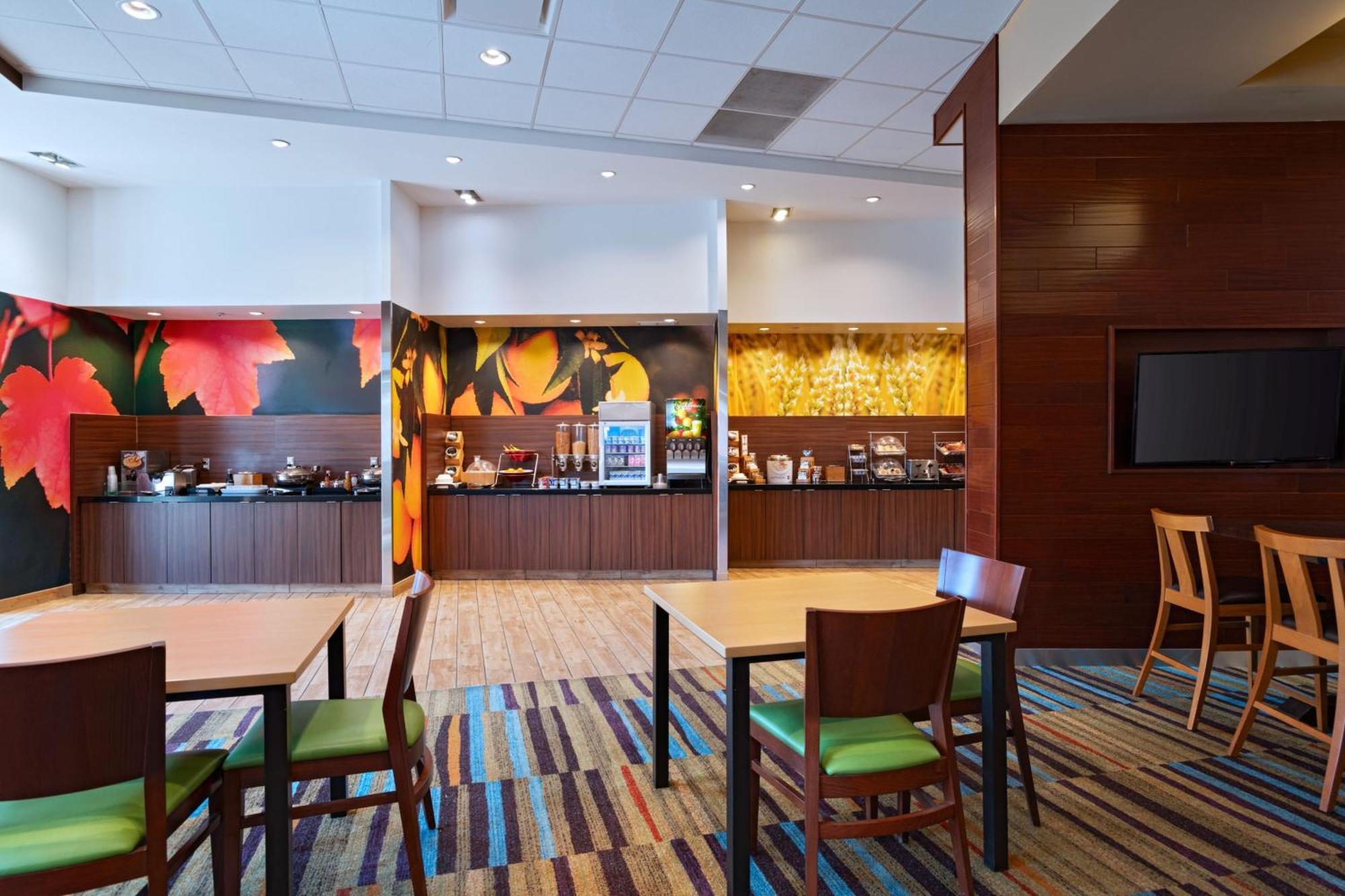 Fairfield Inn & Suites By Marriott Lincoln Airport Bagian luar foto