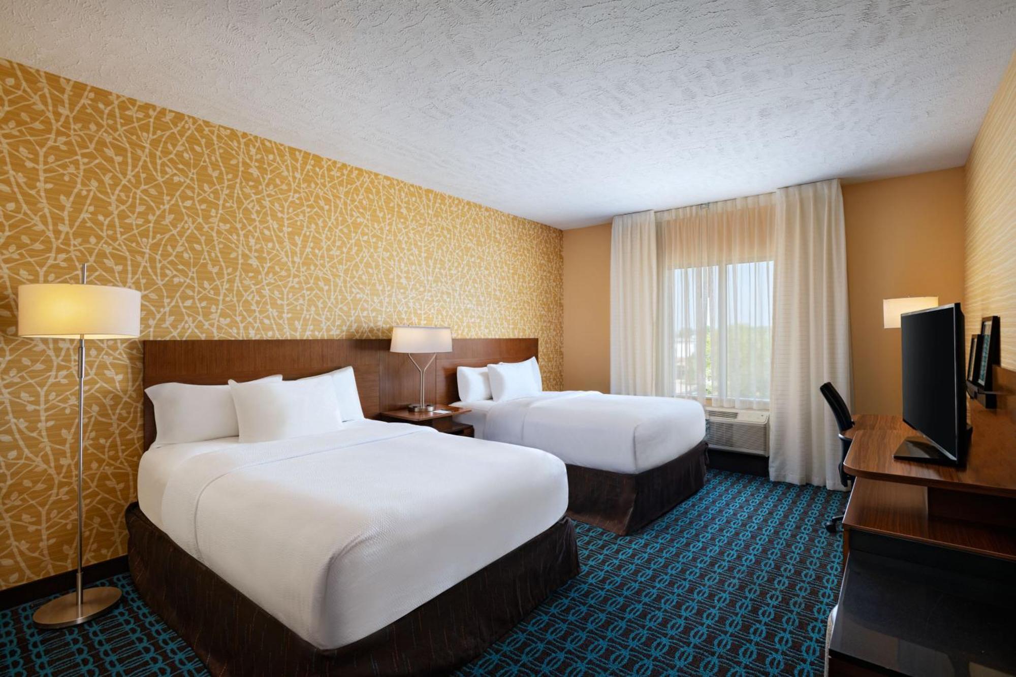 Fairfield Inn & Suites By Marriott Lincoln Airport Bagian luar foto